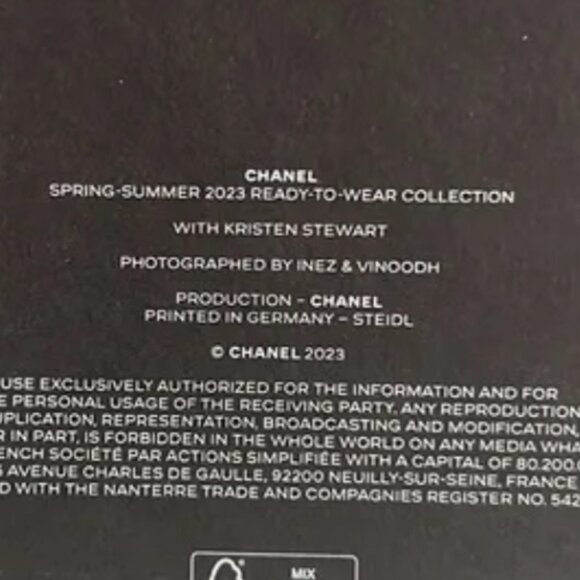 Chanel Spring-Summer 2023 Ready-to-wear Catalog Collection Book New - Picture 2 of 4